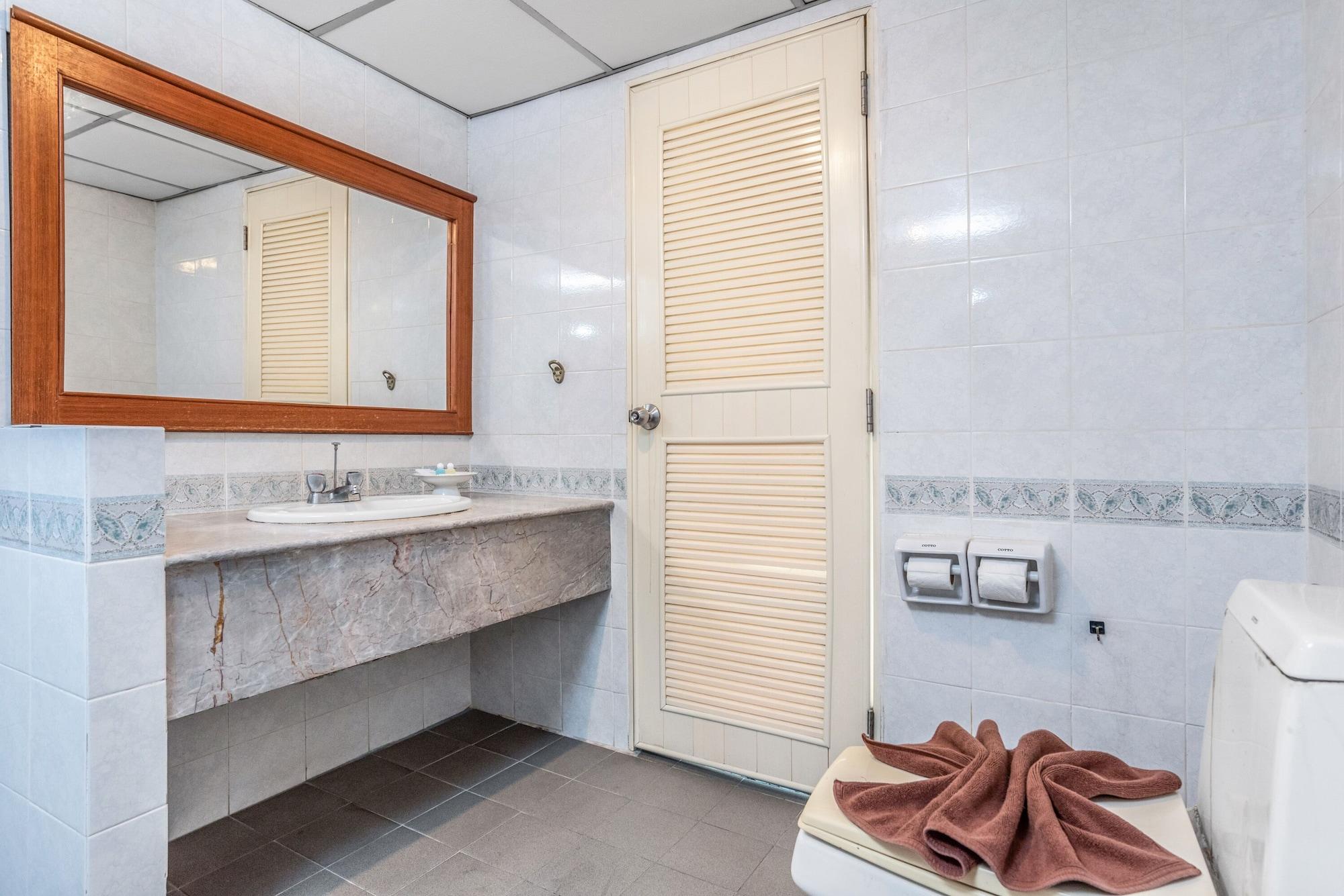 Ayothaya Riverside Hotel Пра Након Си Аютая Екстериор снимка
