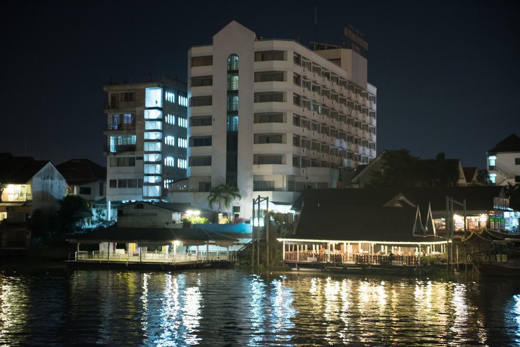 Ayothaya Riverside Hotel Пра Након Си Аютая Екстериор снимка