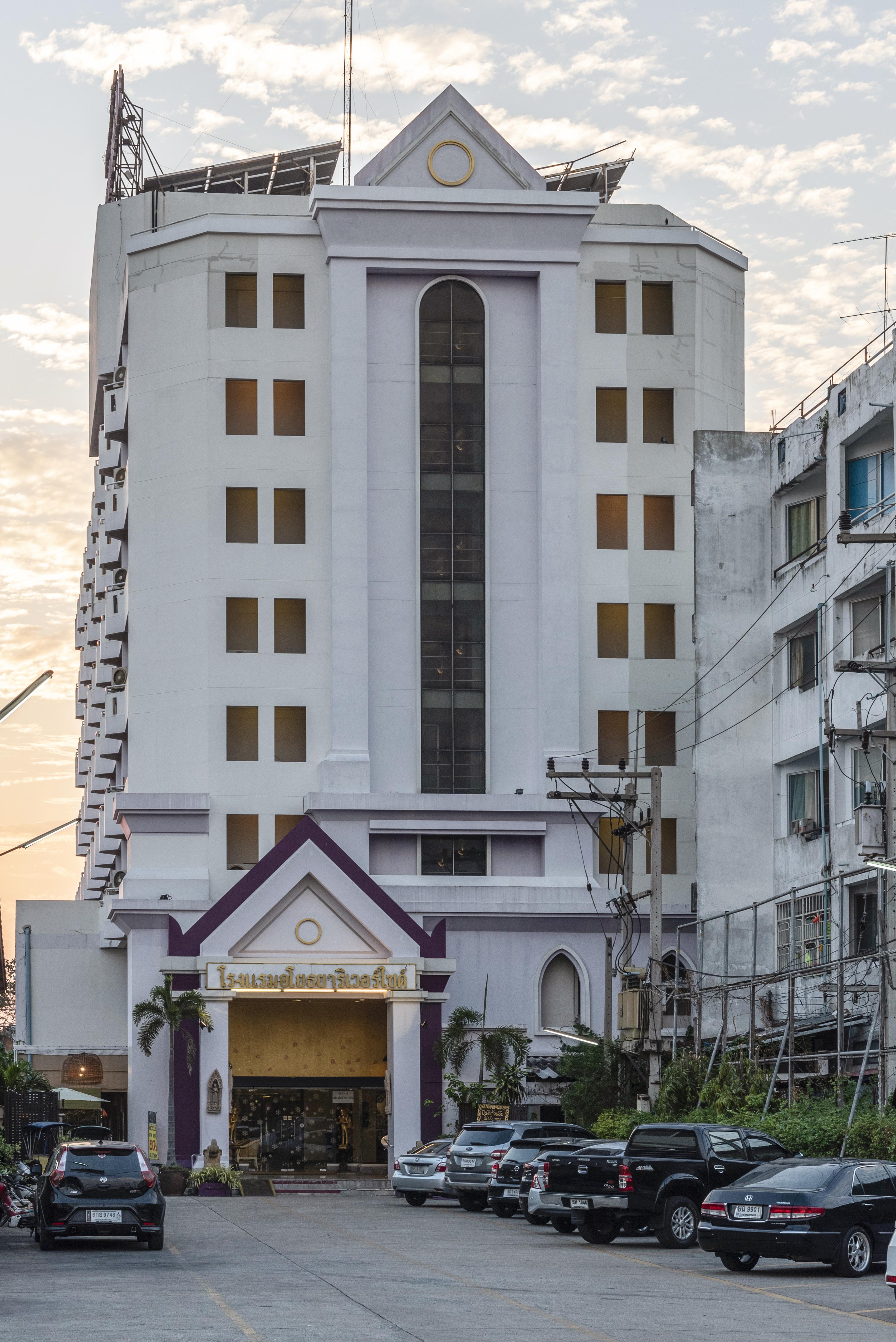 Ayothaya Riverside Hotel Пра Након Си Аютая Екстериор снимка