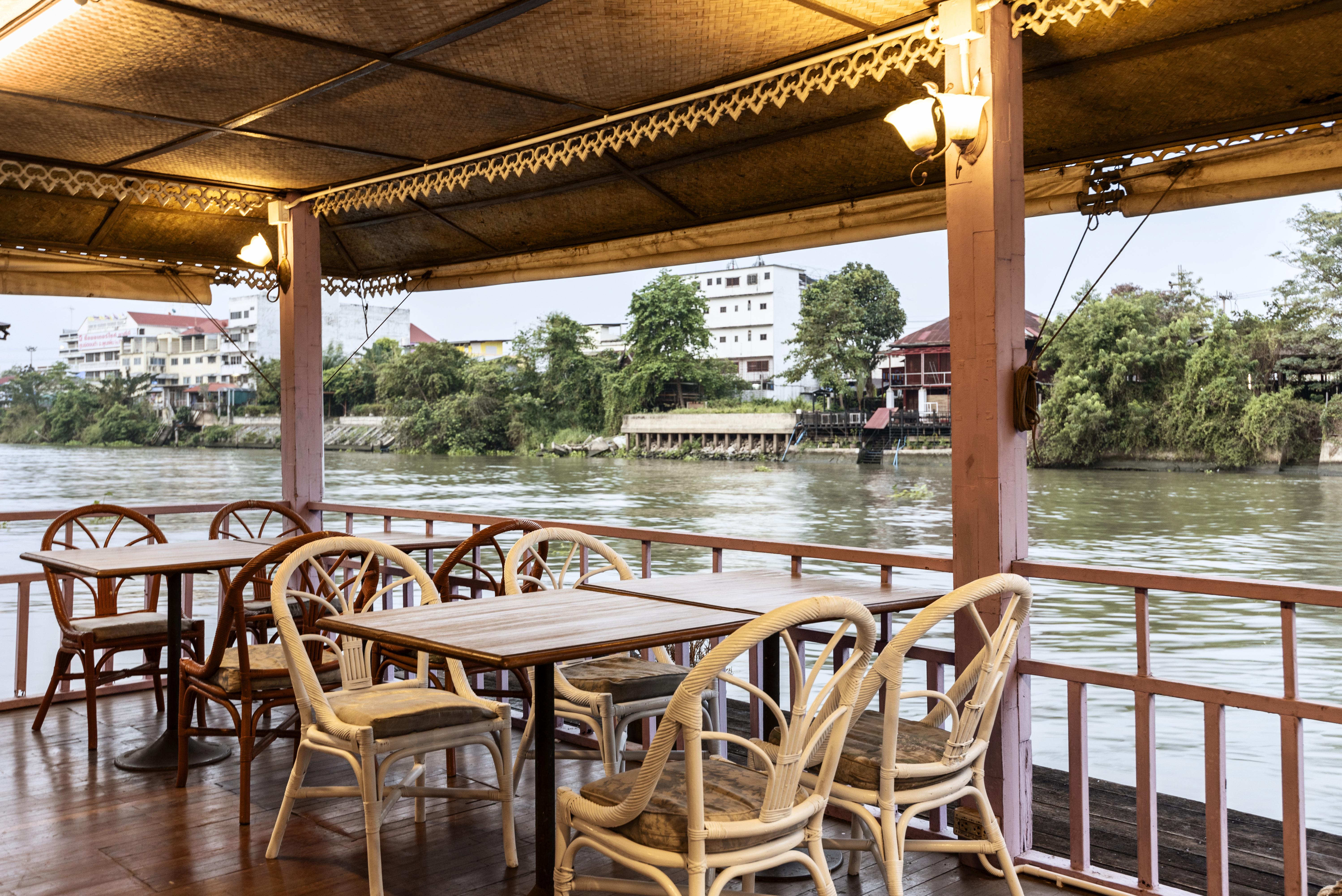Ayothaya Riverside Hotel Пра Након Си Аютая Екстериор снимка